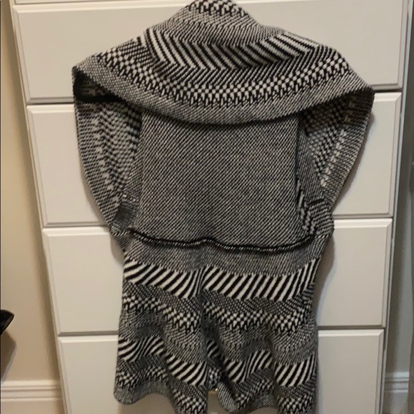 Cardigan - Picture 3 of 3